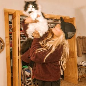 Meet your Posher, Marki